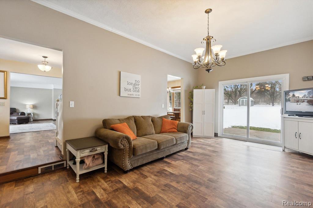 10833 Hibner Road Hartland, MI 48353 - Photo 17 of 47