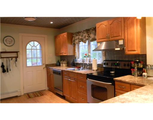 30 East Woody Hill Road Westerly, RI 02891 - Photo 4 of 19 Kitchen.