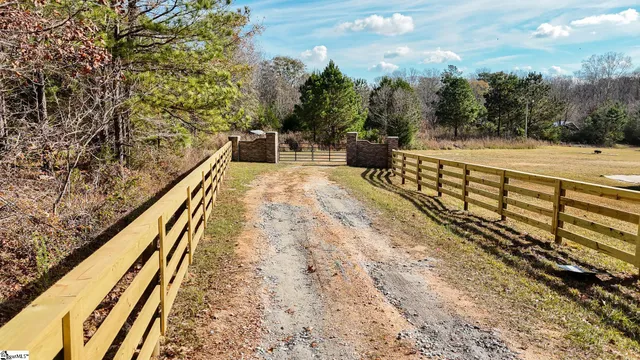 $1,250,000 | 44 Hobby Lane, Kinards, SC 29355