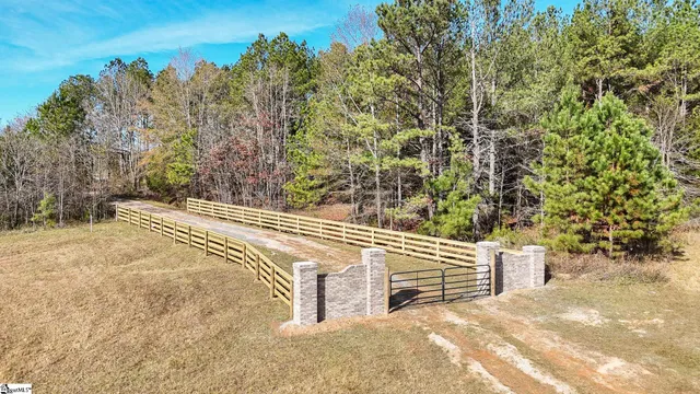 $1,250,000 | 44 Hobby Lane, Kinards, SC 29355