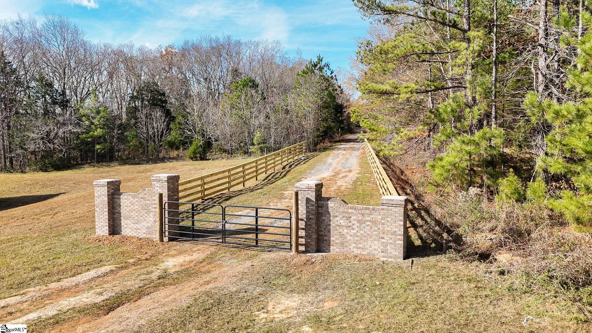 44 Hobby Lane Kinards, SC 29355 - Photo 6 of 42