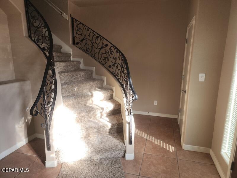 3225 Ivy Point Way El Paso, TX 79938 - Photo 15 of 35 a view of entryway