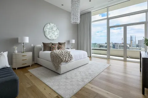 $2,250,000 | 2430 Victory Park Lane, Unit 3203, Dallas, TX 75219
