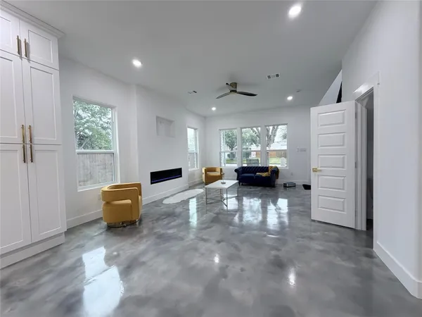 $410,000 | 2823 Woodcreek Meadows Lane, Houston, TX 77073