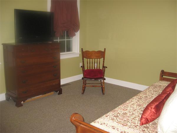 46 Daniels Road Charlton, MA 01507 - Photo 28 of 30 a living room with furniture and a rug