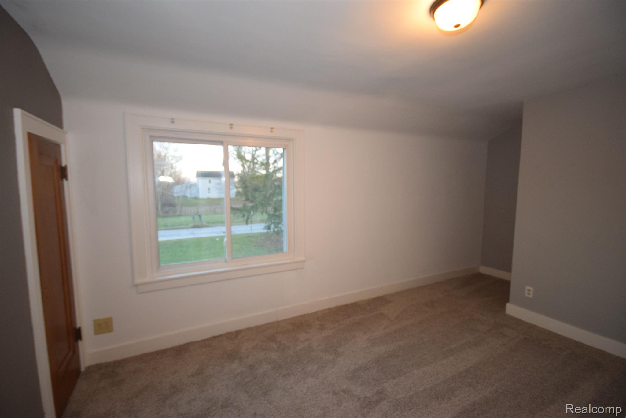 8487 North Vassar Road Mount Morris, MI 48458 - Photo 15 of 31 Gallery Image 15