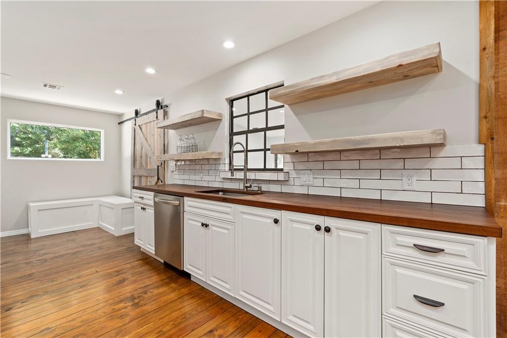 252 Southwest Salerno Road Stuart, FL 34997 - Photo 11 of 44 Gallery Image 11