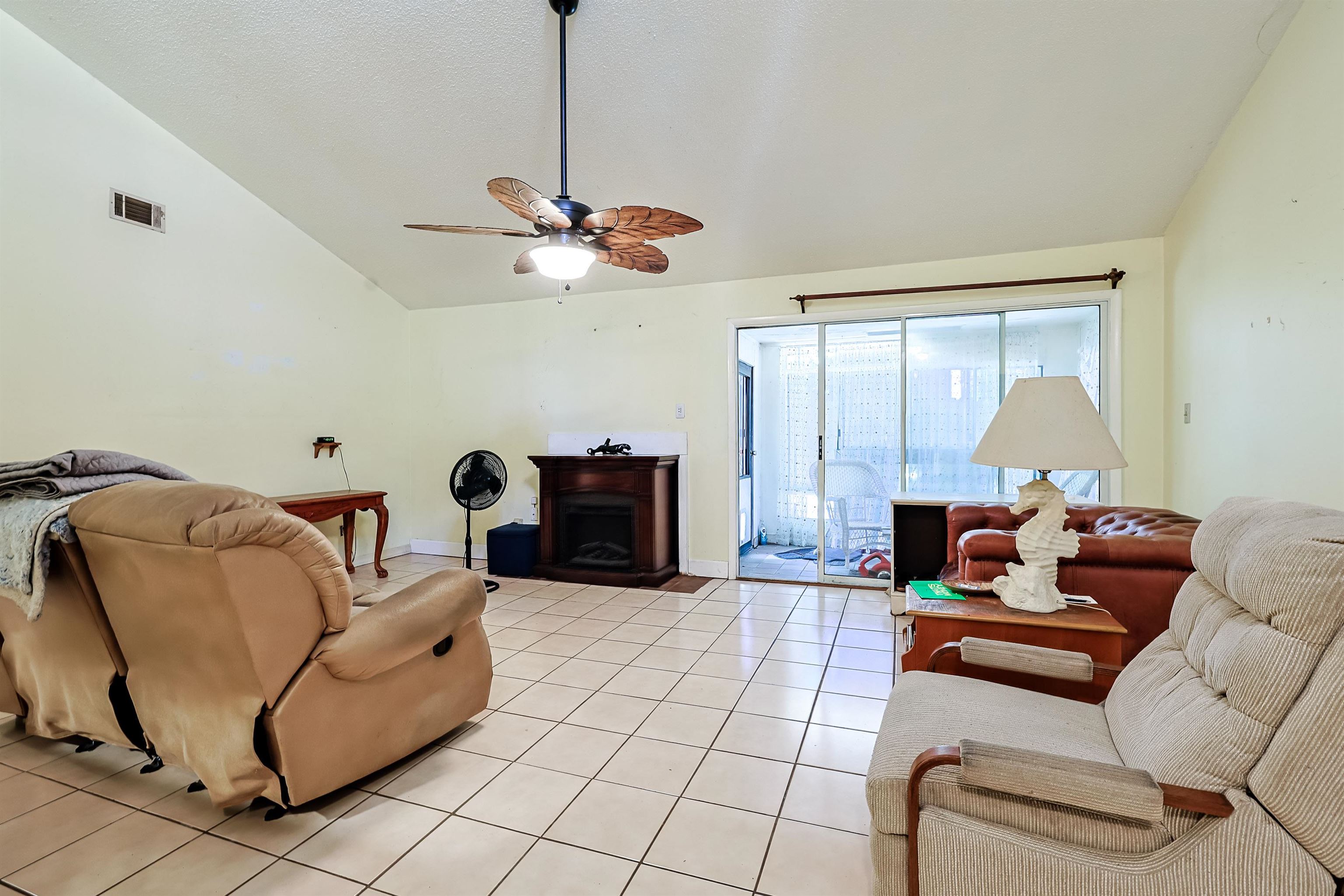 809 66th Avenue North, Unit D Myrtle Beach, SC 29572 - Photo 2 of 24