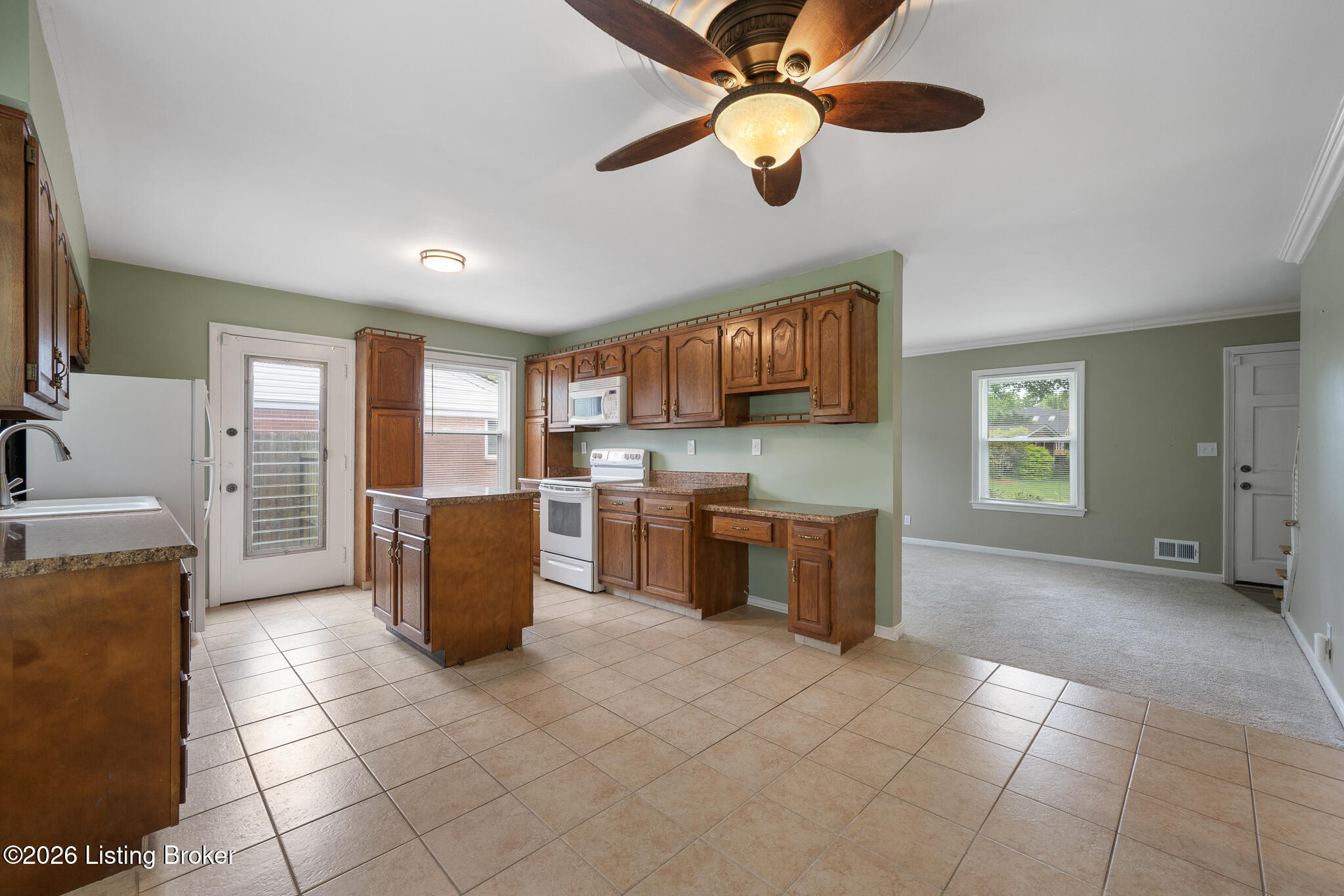 3241 Radiance Road Louisville, KY 40220 - Photo 12 of 39 3241 Radiance Road-13