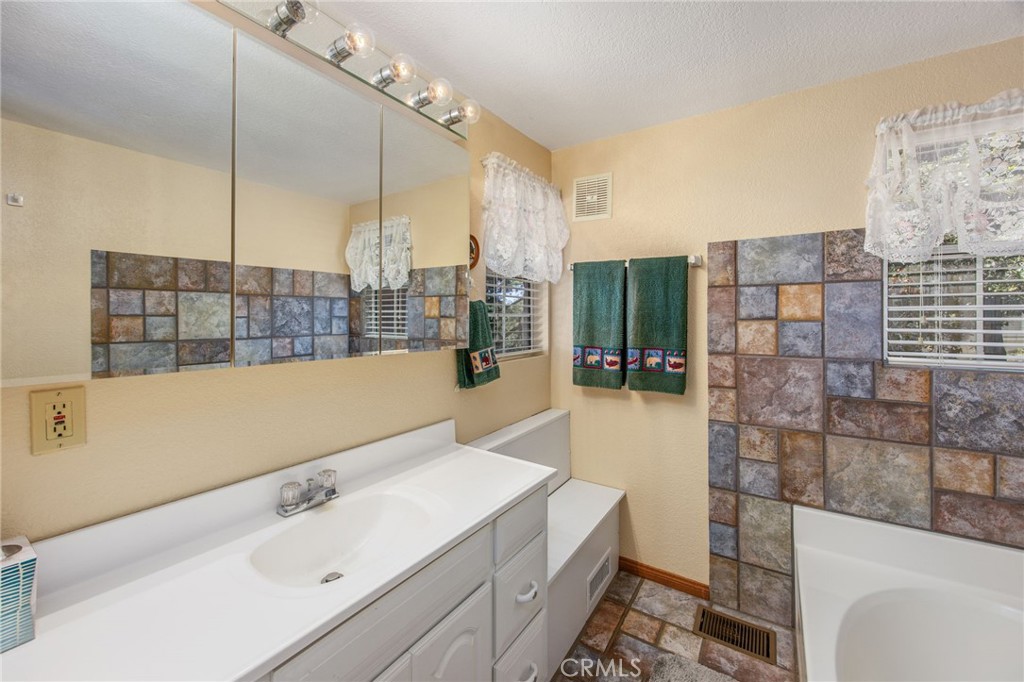 1134 Scenic Way Rimforest, CA 92378 - Photo 14 of 37 Bathroom on Main Floor
