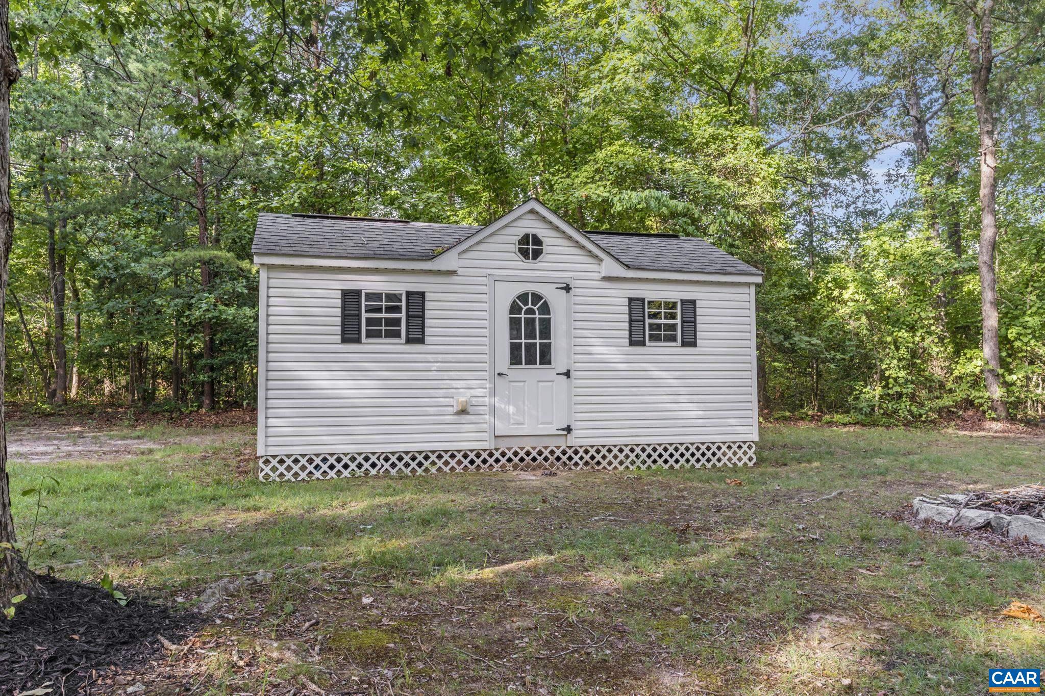 638 Copper Line Road Bumpass, VA 23024 - Photo 27 of 38