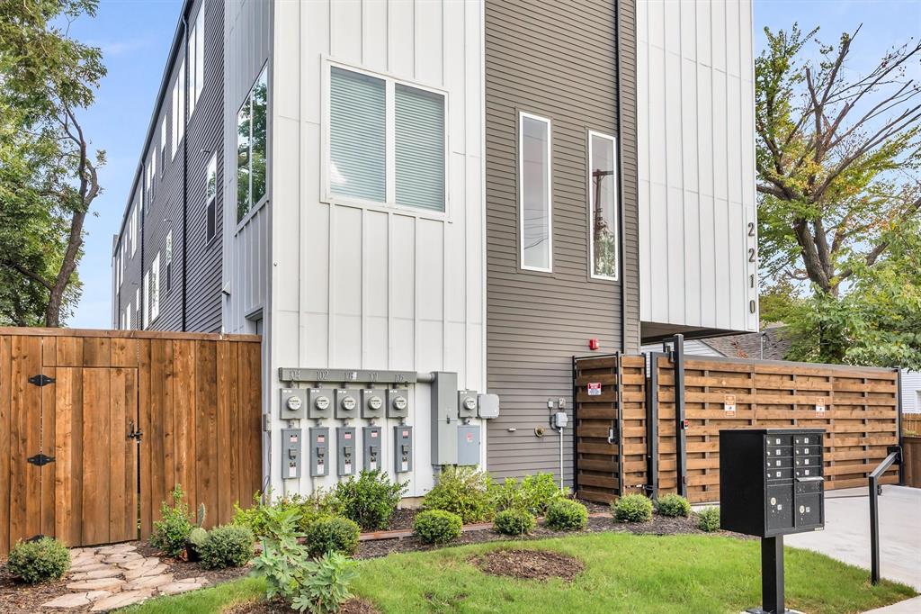 2210 Shea Road, Unit 102 Dallas, TX 75235 - Photo 2 of 36 Gallery Image 2