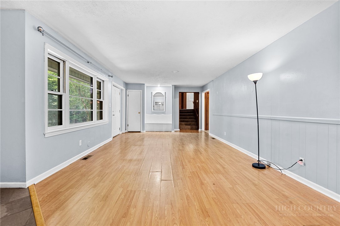 121 Horseshoe Drive Boone, NC 28607 - Photo 6 of 34