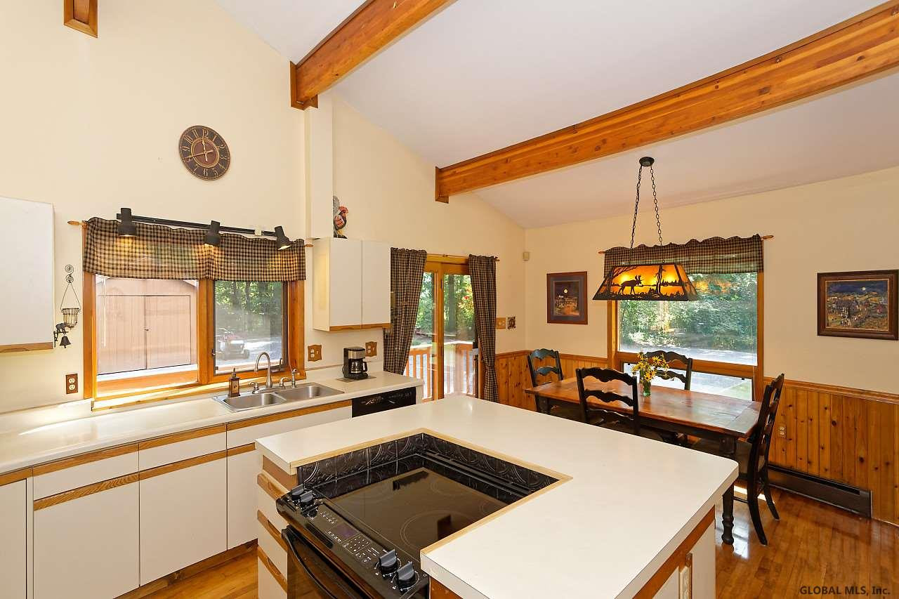 32 Werner Road Halfmoon, NY 12065 - Photo 18 of 34 Photo 19