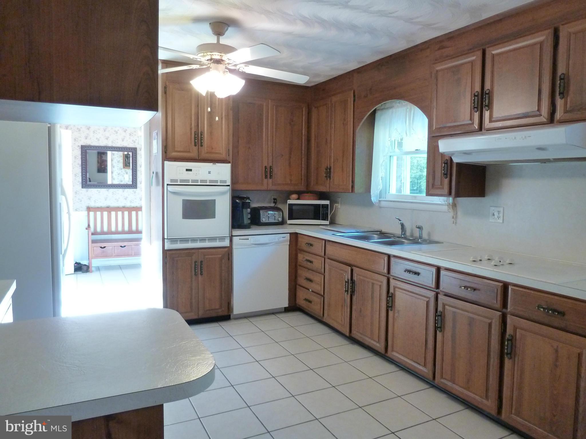 18510 Lappans Road Boonsboro, MD 21713 - Photo 4 of 24 Kitchen