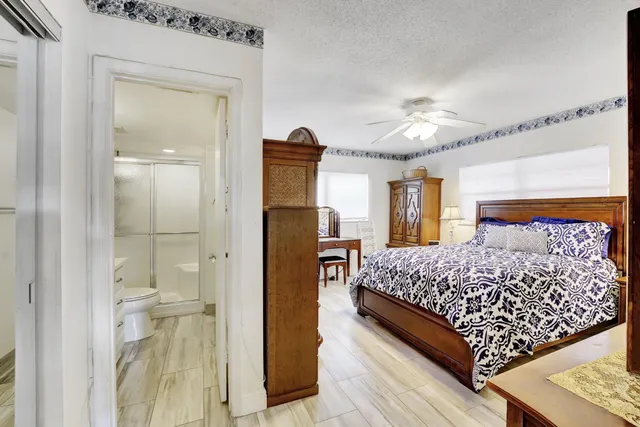 $149,900 | 2615 Northeast 1st Court, Unit 204, Boynton Beach, FL 33435