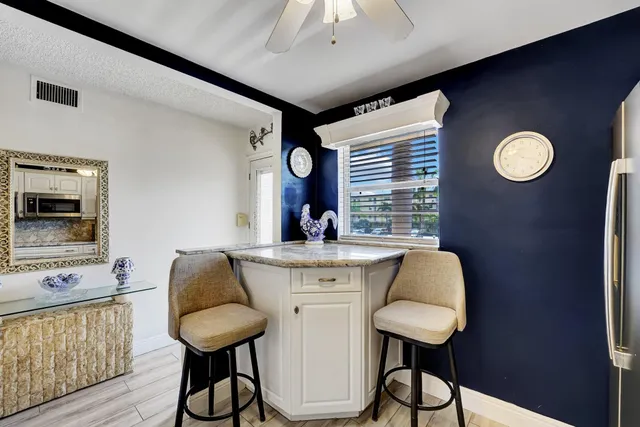 $149,900 | 2615 Northeast 1st Court, Unit 204, Boynton Beach, FL 33435