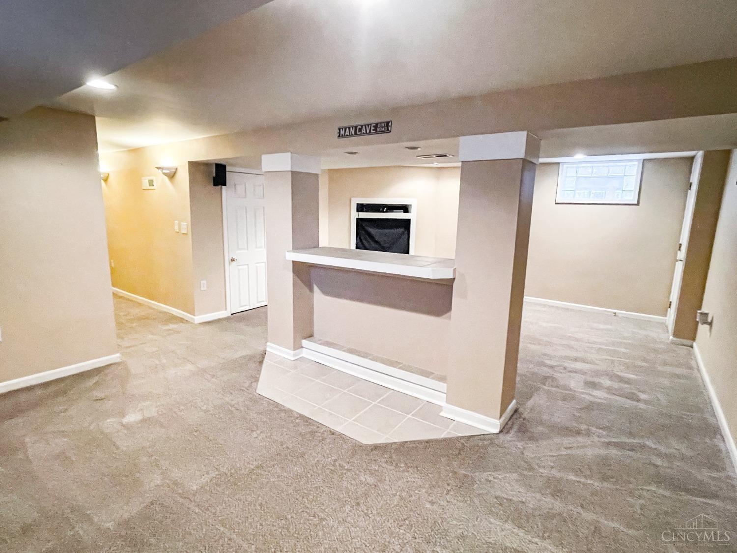 3902 Hanley Road Cincinnati, OH 45247 - Photo 16 of 25 Gallery Image 16