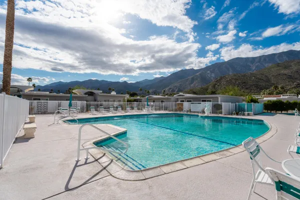 $599,000 | 2518 South Sierra Madre, Palm Springs, CA 92264