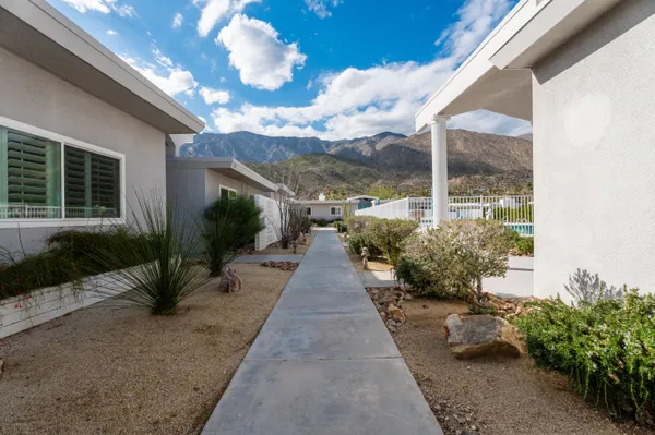 $599,000 | 2518 South Sierra Madre, Palm Springs, CA 92264