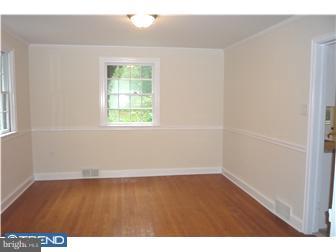 533 Vista Road Ambler, PA 19002 - Photo 5 of 12 Dining Room