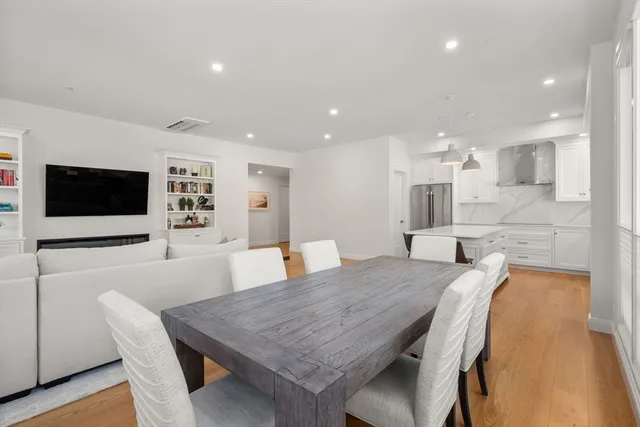 $1,299,000 | 400 Hunnewell Street, Unit 103, Needham, MA 02494