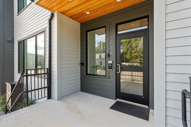 $1,299,000 | 400 Hunnewell Street, Unit 103, Needham, MA 02494