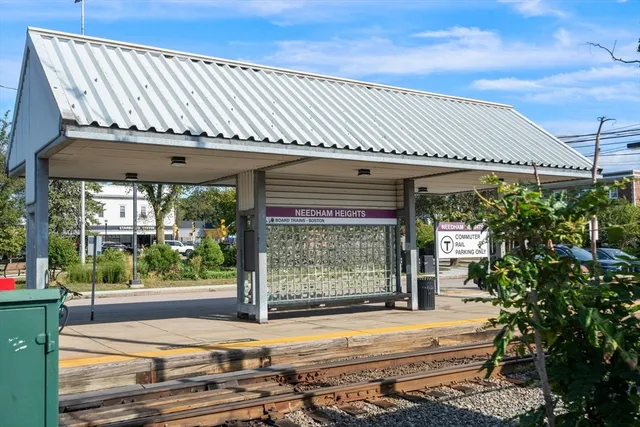 $1,299,000 | 400 Hunnewell Street, Unit 103, Needham, MA 02494