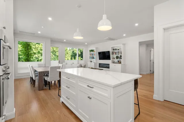 $1,299,000 | 400 Hunnewell Street, Unit 103, Needham, MA 02494