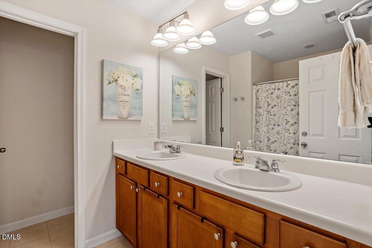 7242 Racine Way Raleigh, NC 27615 - Photo 17 of 30