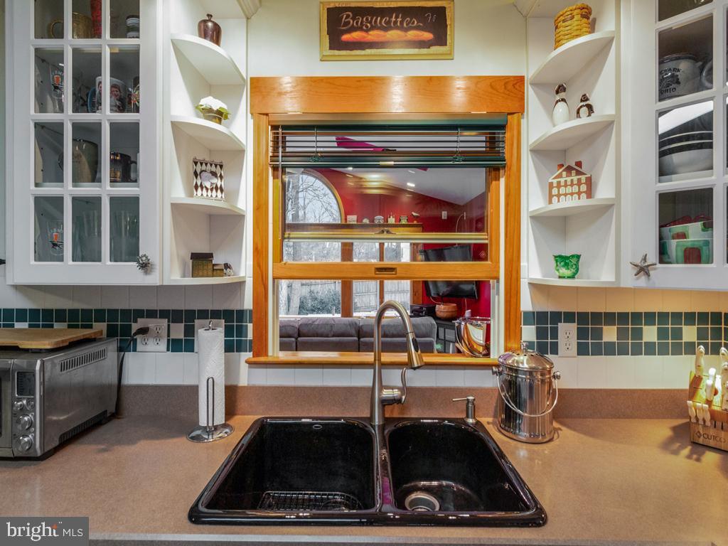 1706 Truro Road Crofton, MD 21114 - Photo 22 of 46 kitchen