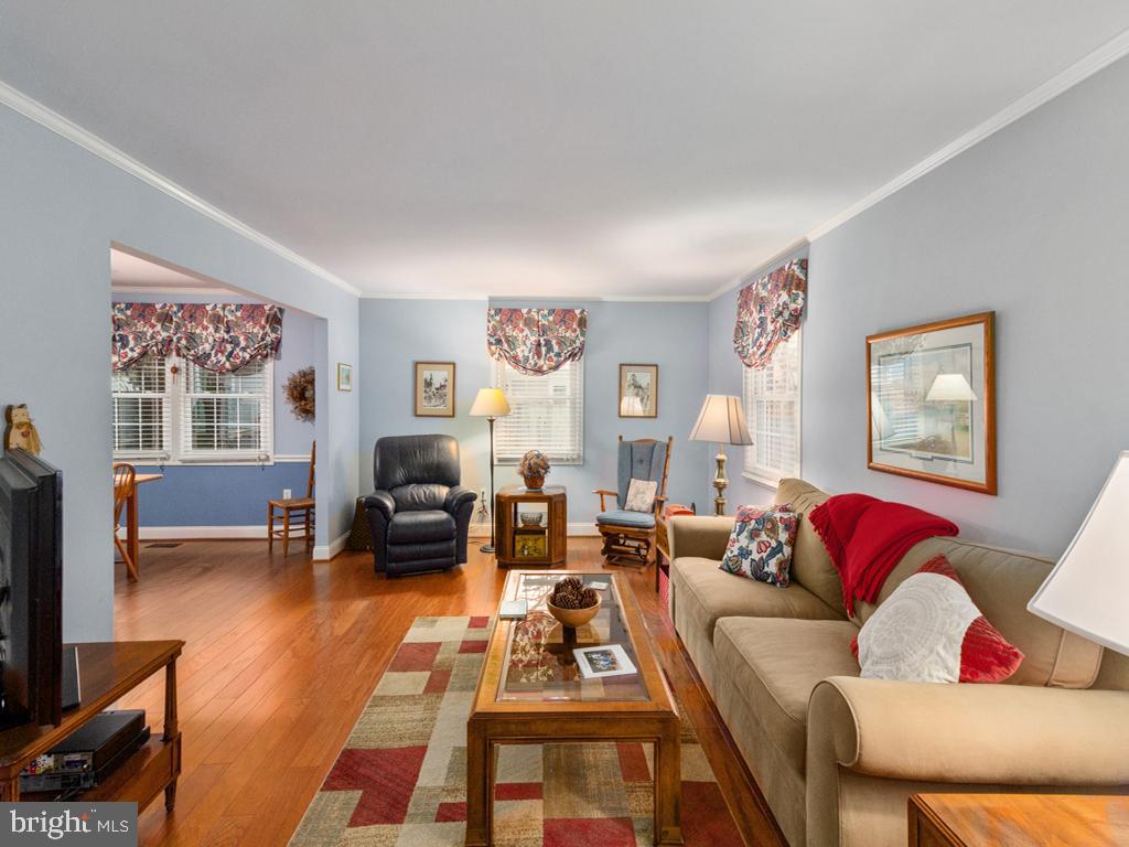 1706 Truro Road Crofton, MD 21114 - Photo 10 of 46 living room