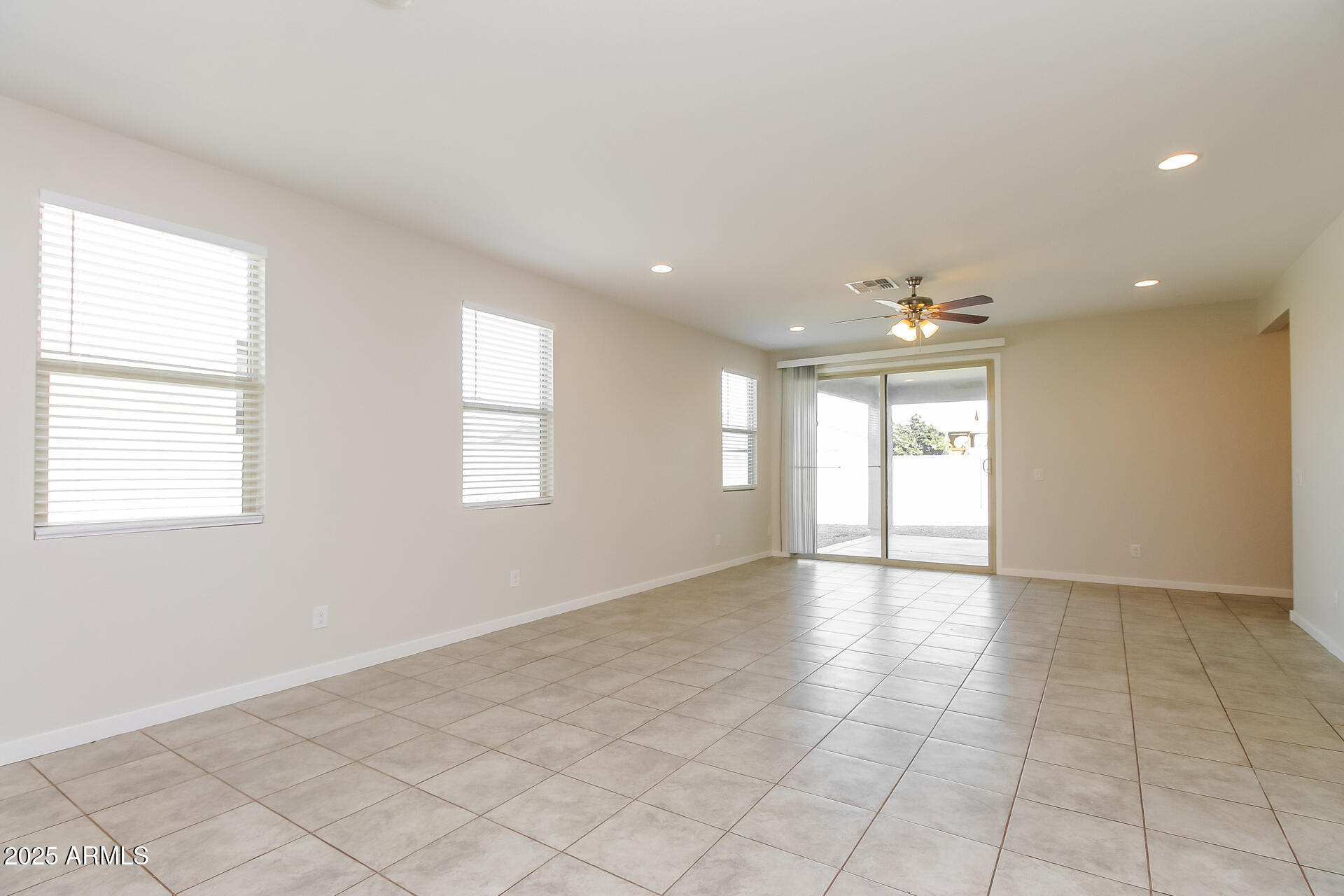 4556 East Hackney Road San Tan Valley, AZ 85140 - Photo 2 of 27 002-photo-living-room-14849471