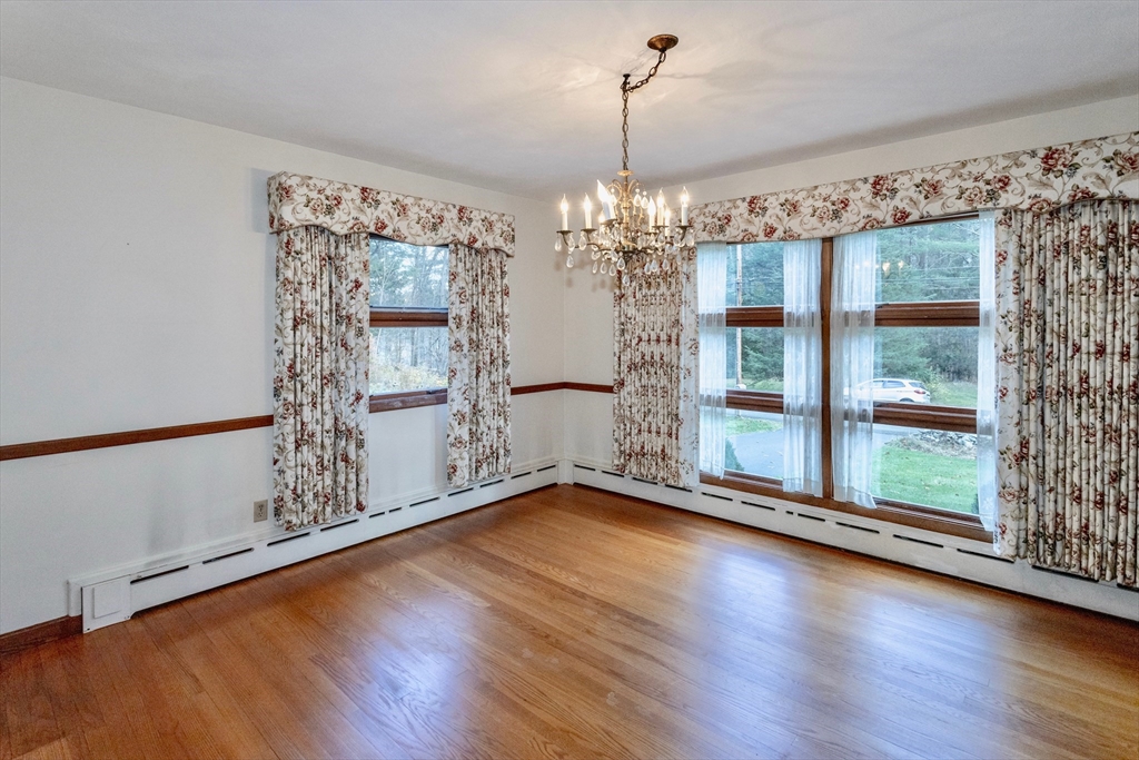 145 Honey Pot Road Westfield, MA 01085 - Photo 7 of 42 Gallery Image 7