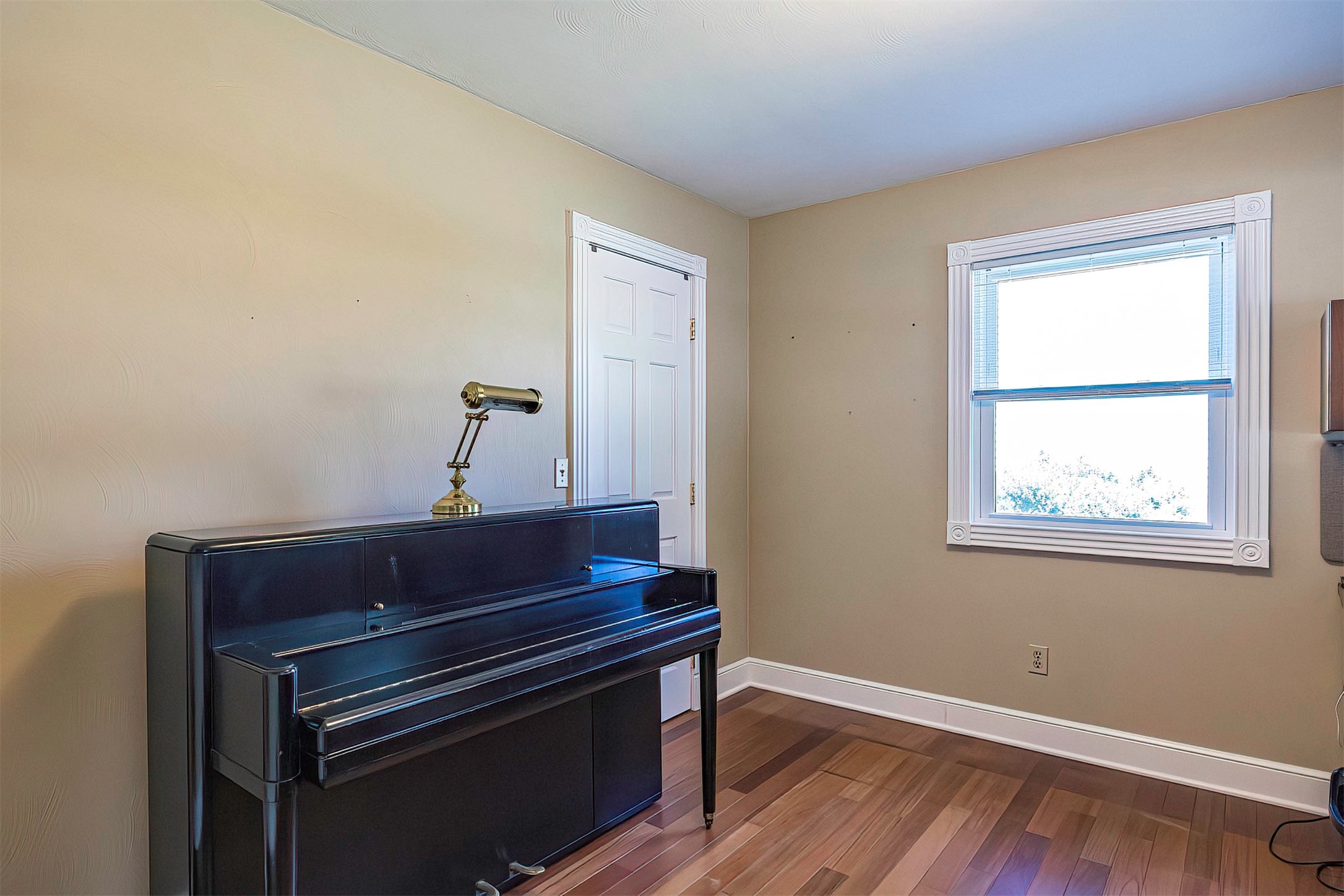 4232 Amherst Road Erie, PA 16506 - Photo 22 of 38 First floor bedroom or office with walk in closet.