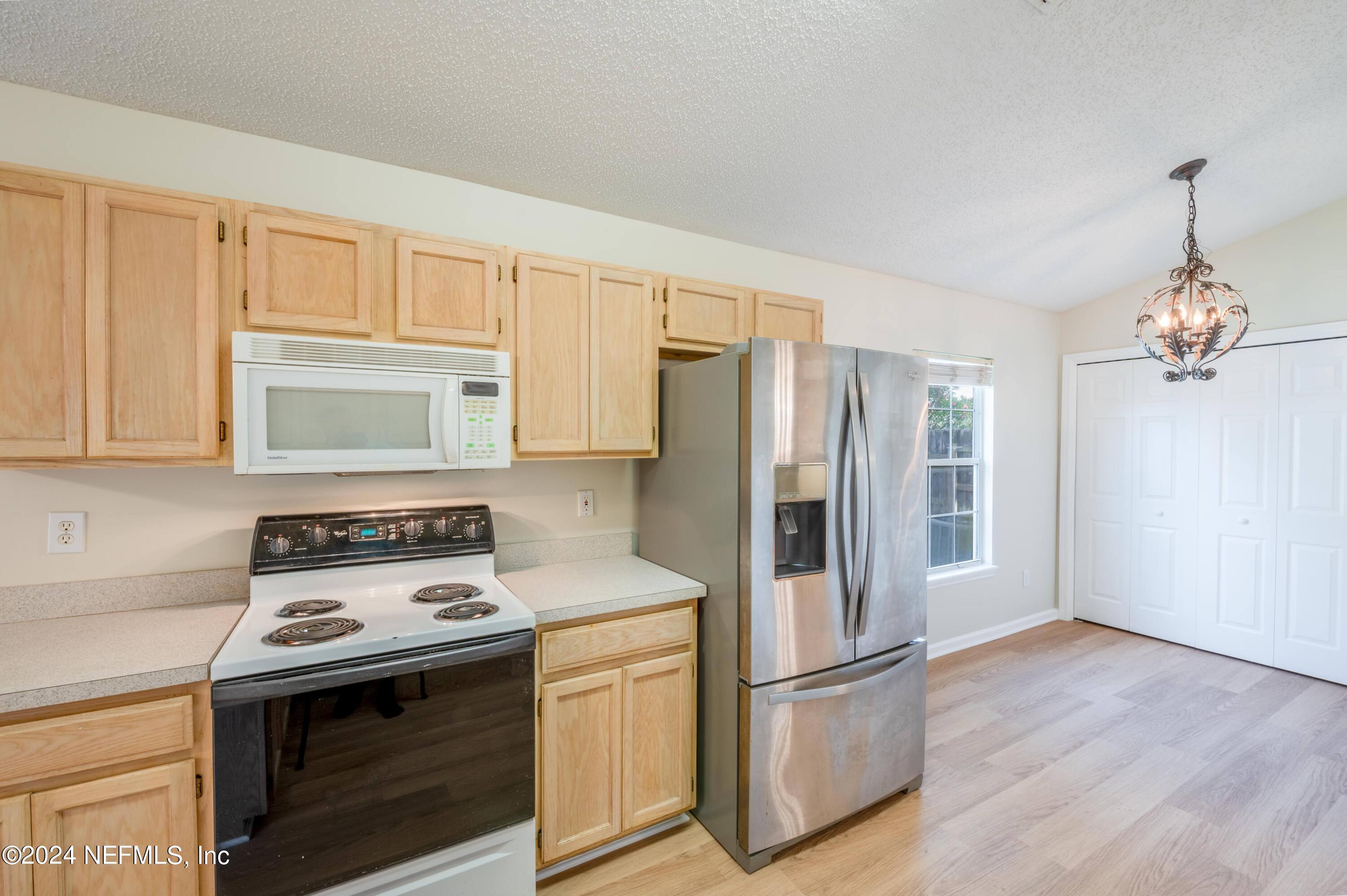 12760 Copper Springs Road Jacksonville, FL 32246 - Photo 4 of 47 2024_07_04 12760 Copper Springs Rd-106-k