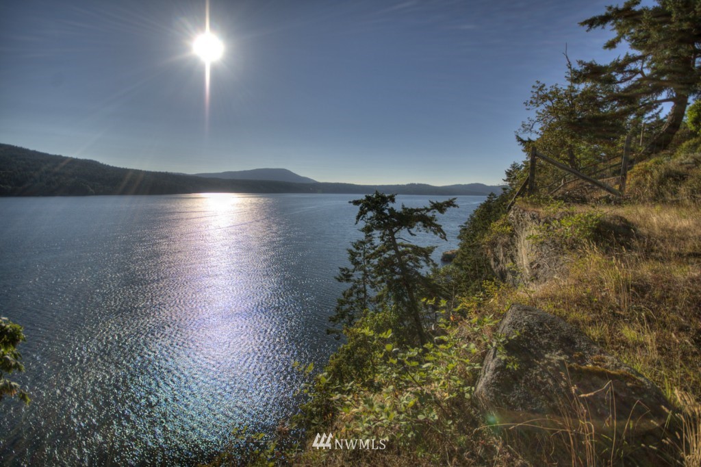 61 Myth Road Orcas Island, WA 98245 - Photo 2 of 25 Gallery Image 2