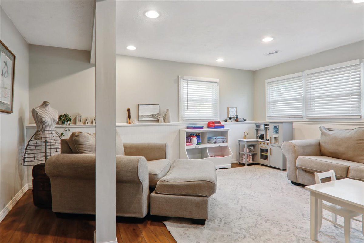 1715 Gregory Street Normal, IL 61761 - Photo 34 of 42 Gallery Image 34