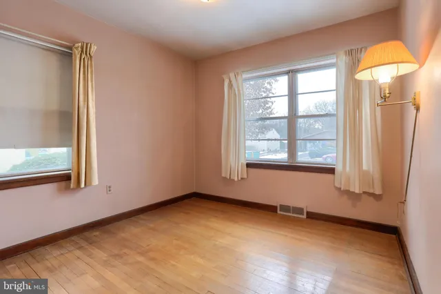 $209,900 | 54 Oak Avenue, Camp Hill, PA 17011