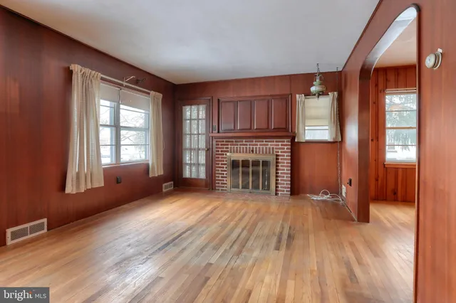 $209,900 | 54 Oak Avenue, Camp Hill, PA 17011