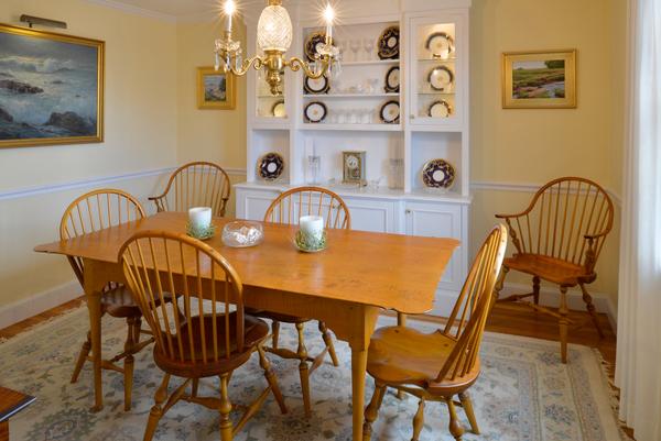 11 Cornell Road Marblehead, MA 01945 - Photo 14 of 28 a dining room with furniture and window