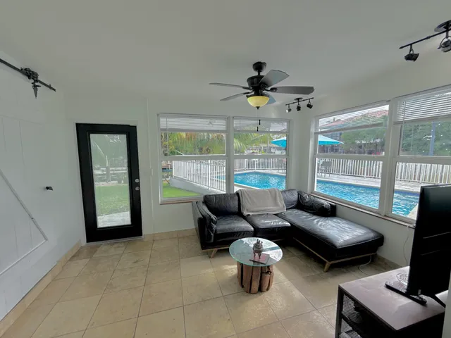 $6,000 | 4540 Southwest 28th Terrace, Dania Beach, FL 33312