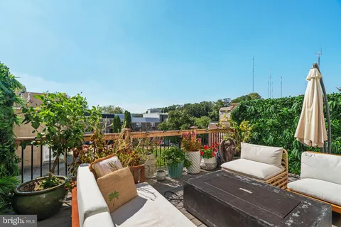 $1,150,000 | 4732 Cross Street, Philadelphia, PA 19128