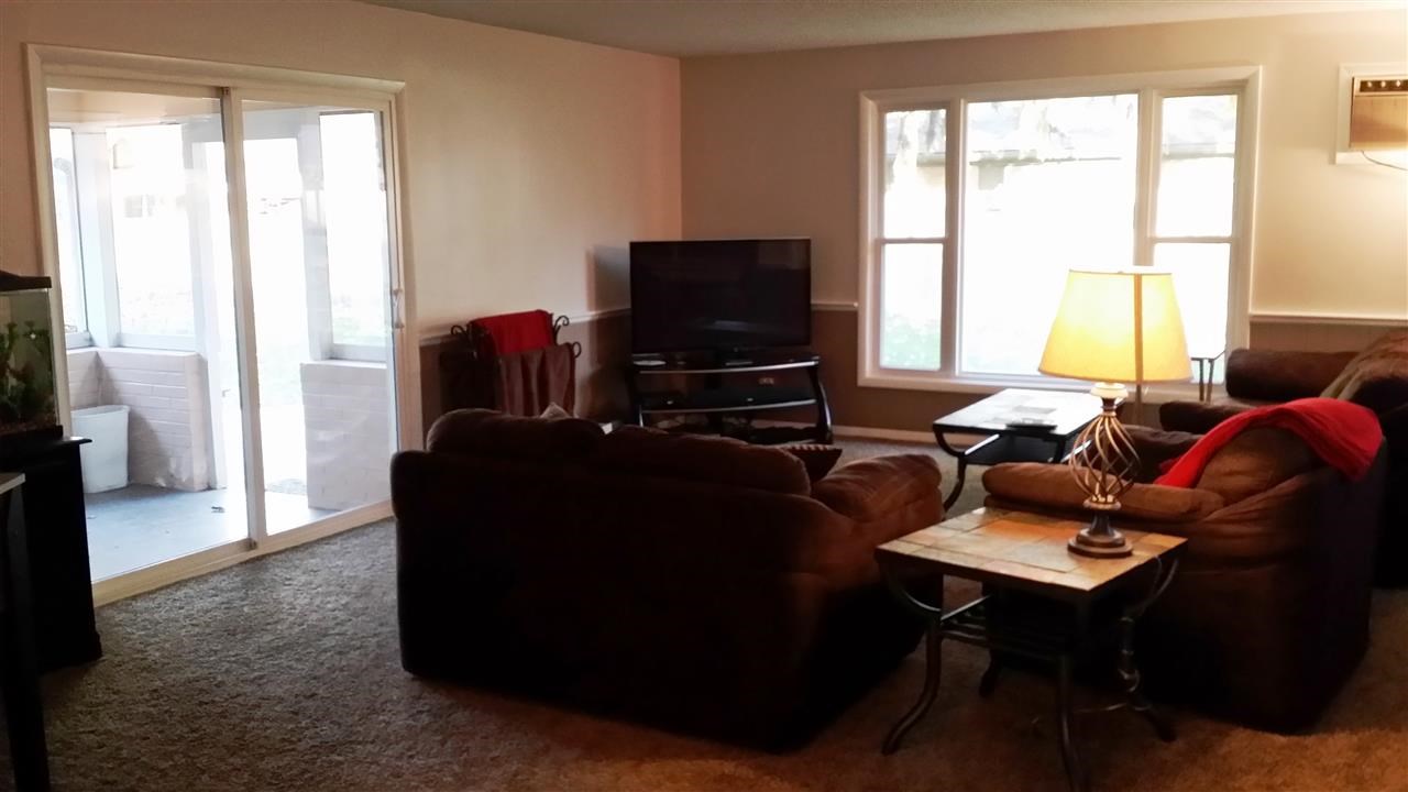 4212 North Manchester Road Muncie, IN 47304 - Photo 2 of 21