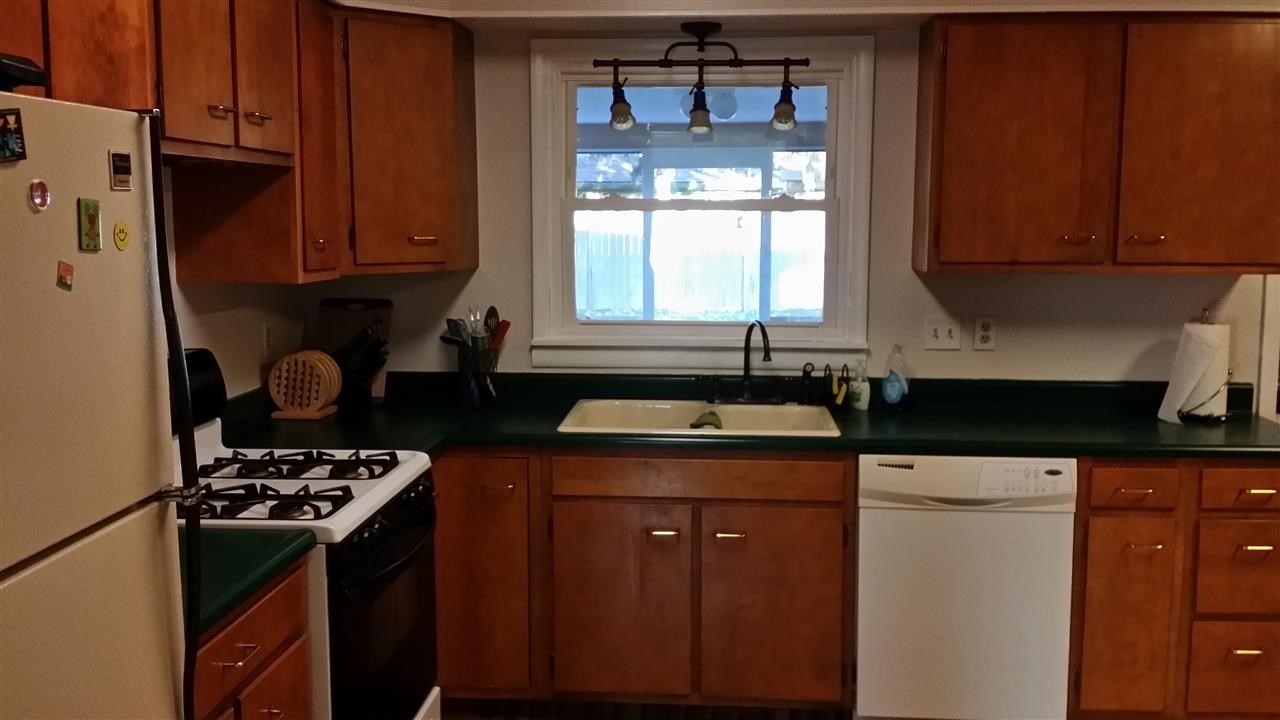 4212 North Manchester Road Muncie, IN 47304 - Photo 6 of 21