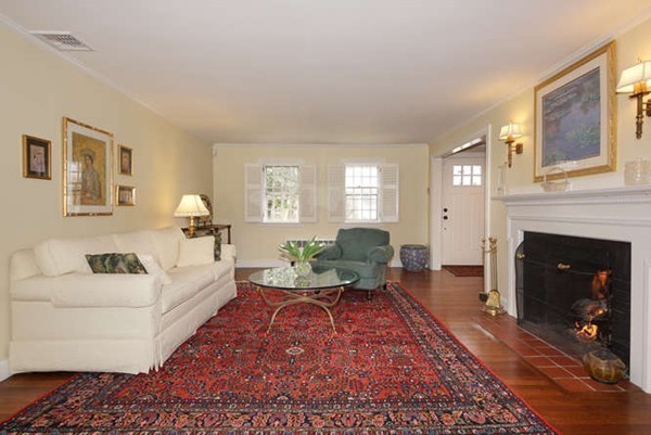 22 Canterbury Road Winchester, MA 01890 - Photo 12 of 30 Gallery Image 12