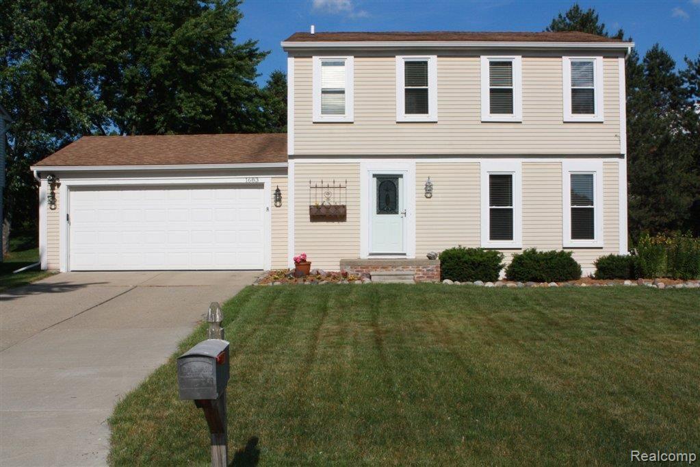 1683 Morningside Lane Rochester, MI 48307 - Photo 1 of 11 IMG_9527.JPG