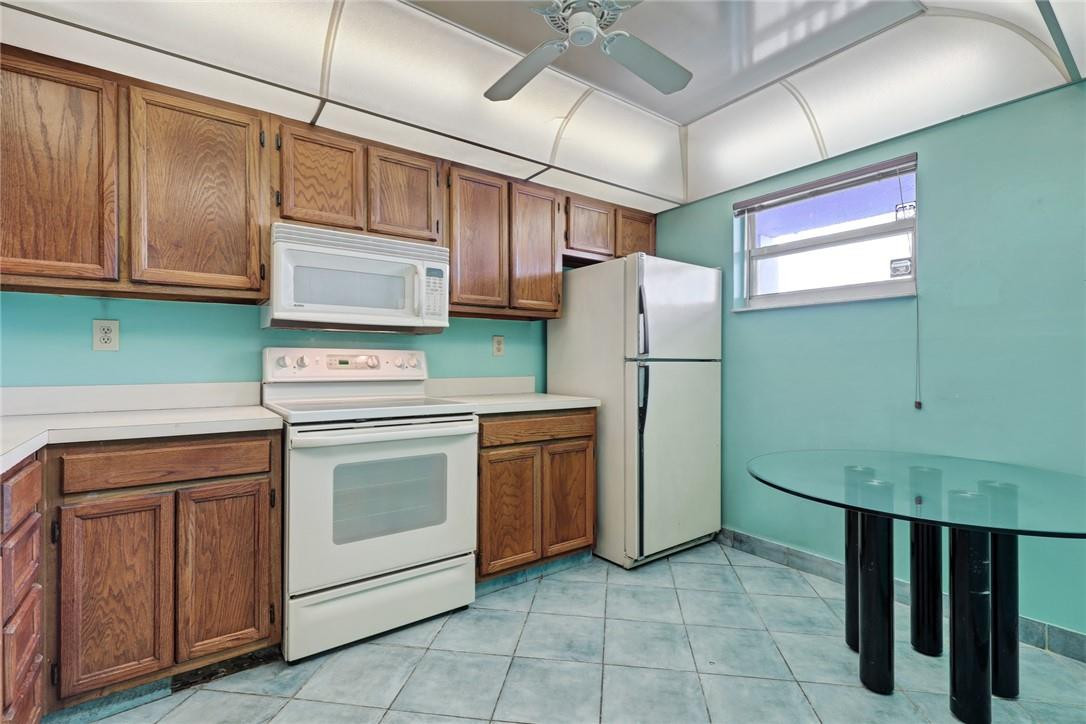 1075 Riverside Drive, Unit 405 Coral Springs, FL 33071 - Photo 16 of 22 Photo 16