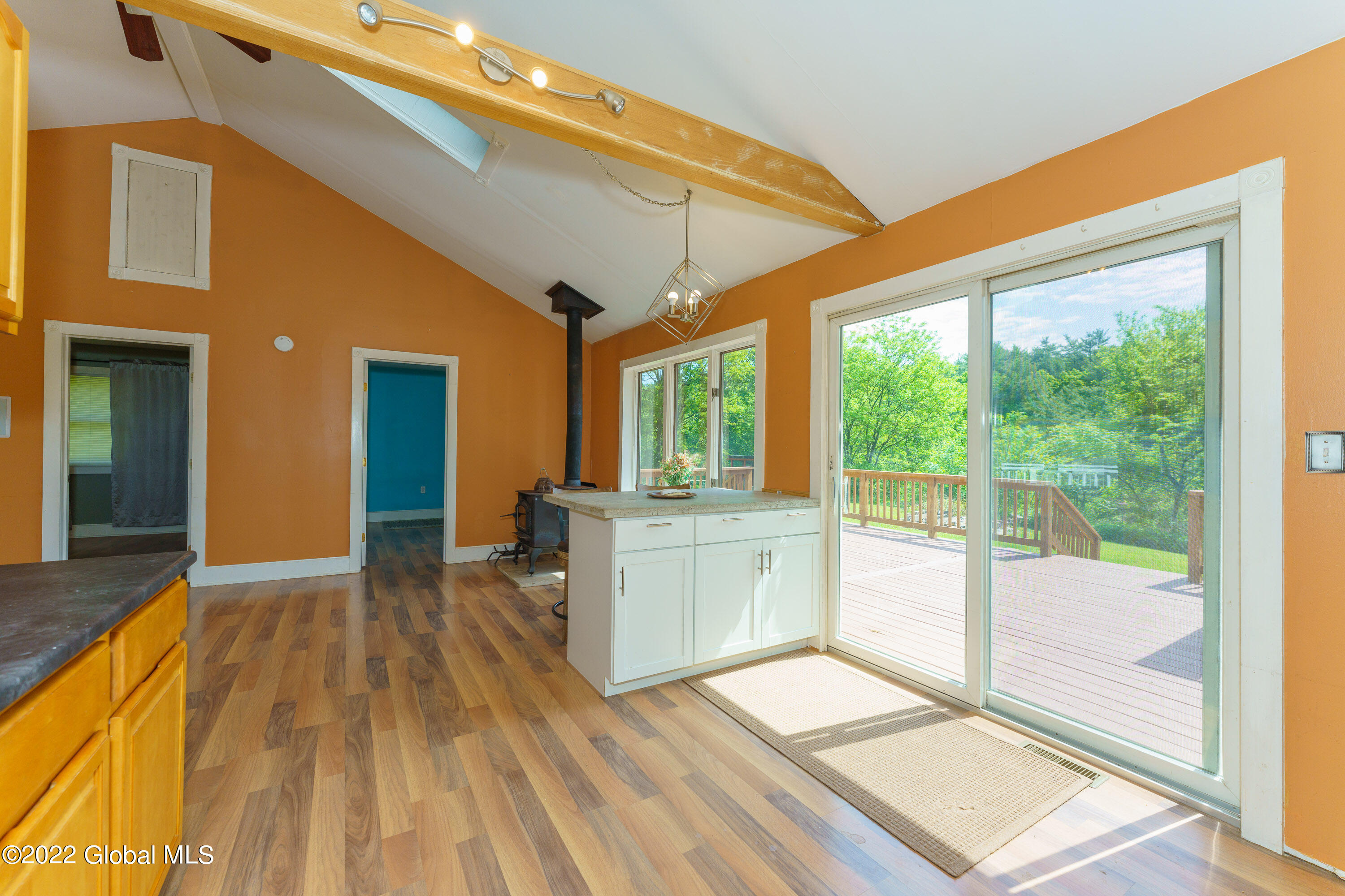 68 Jarvis Road South Ravena, NY 12143 - Photo 14 of 33 1 Greatroom 11