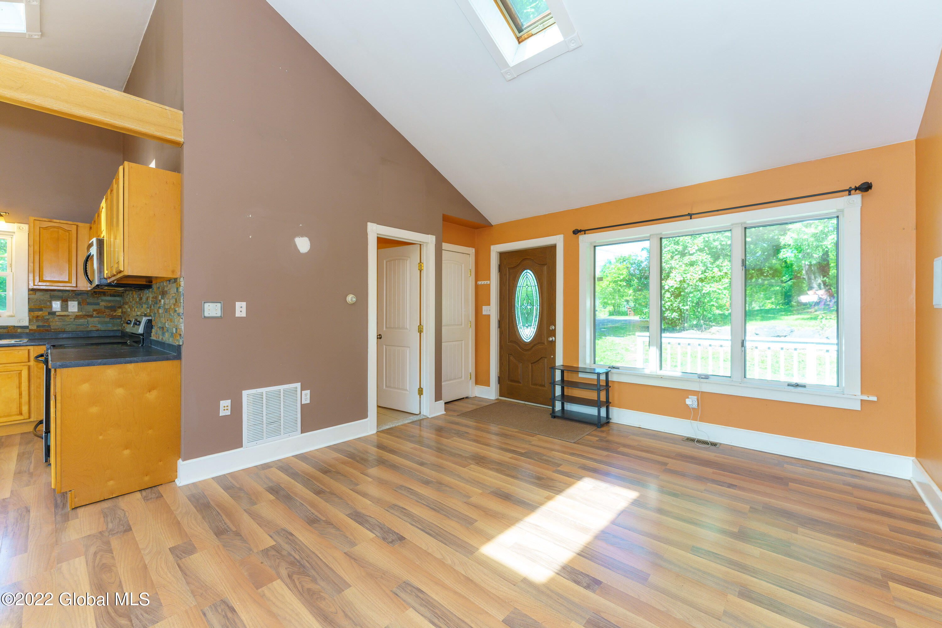 68 Jarvis Road South Ravena, NY 12143 - Photo 6 of 33 1 Greatroom 3
